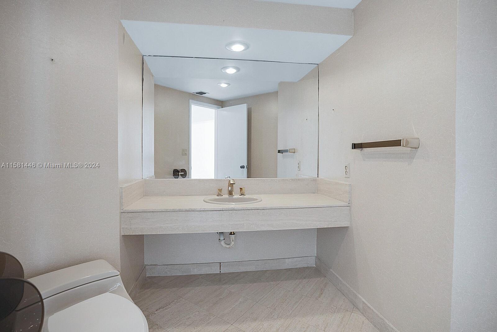 4000 Island Blvd # 2301