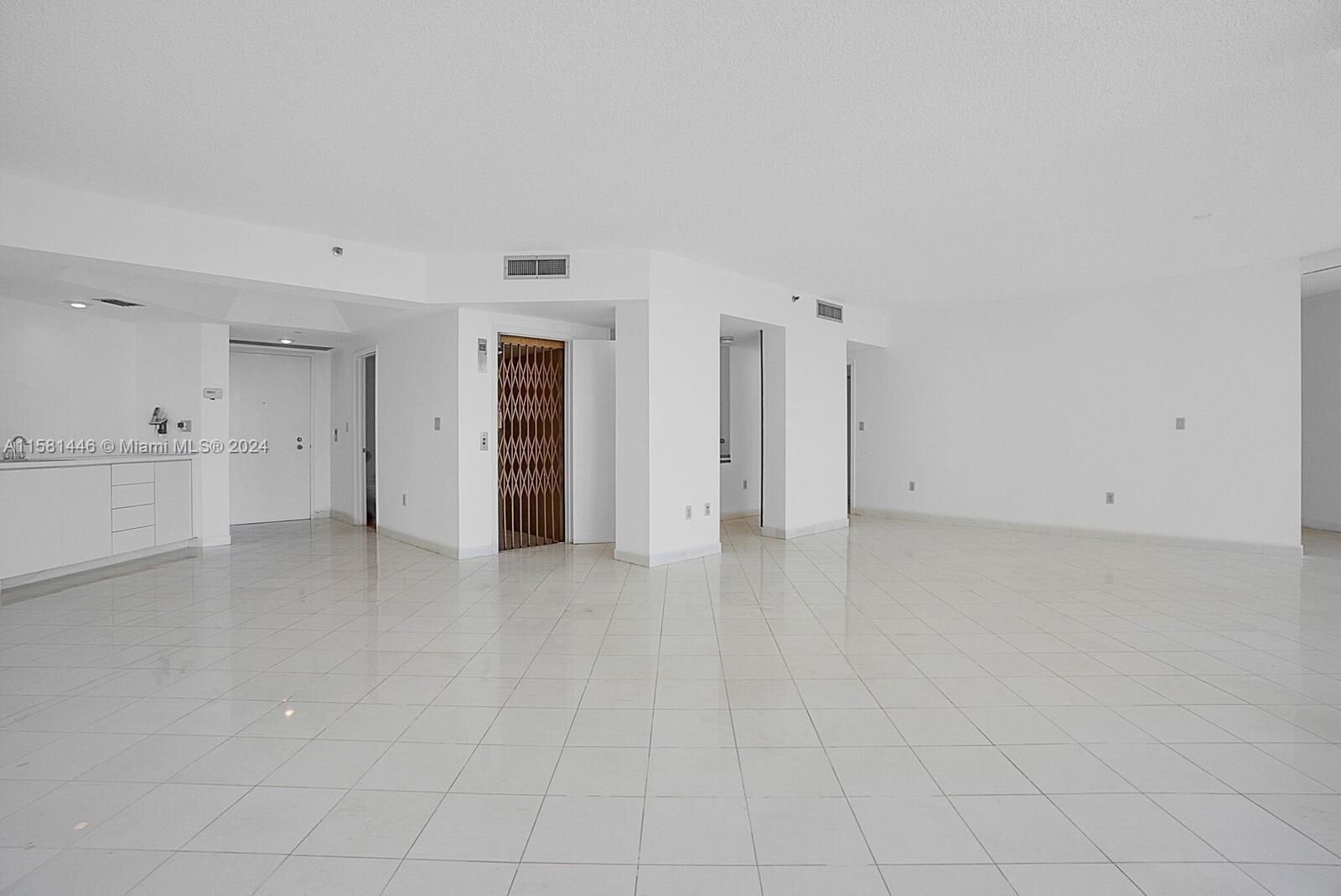 4000 Island Blvd # 2301