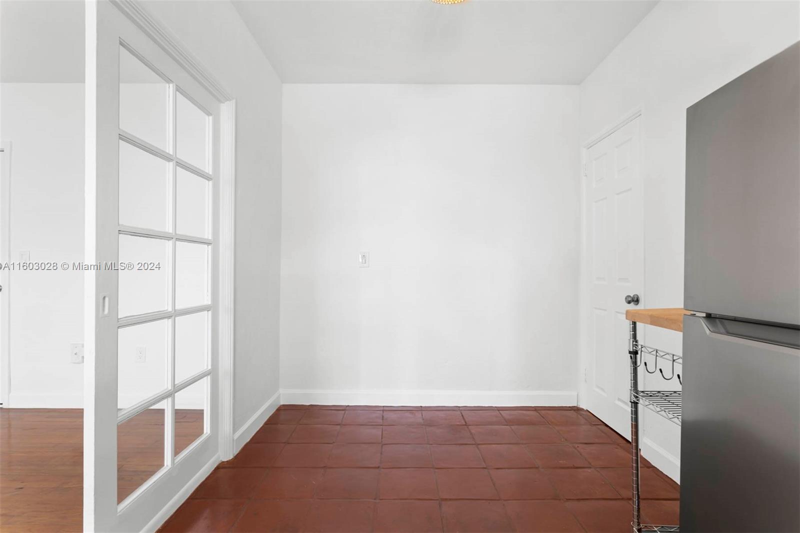 900 Jefferson Ave # 12