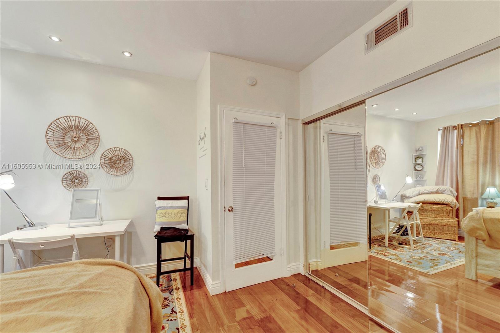 1342 Drexel Ave # 204
