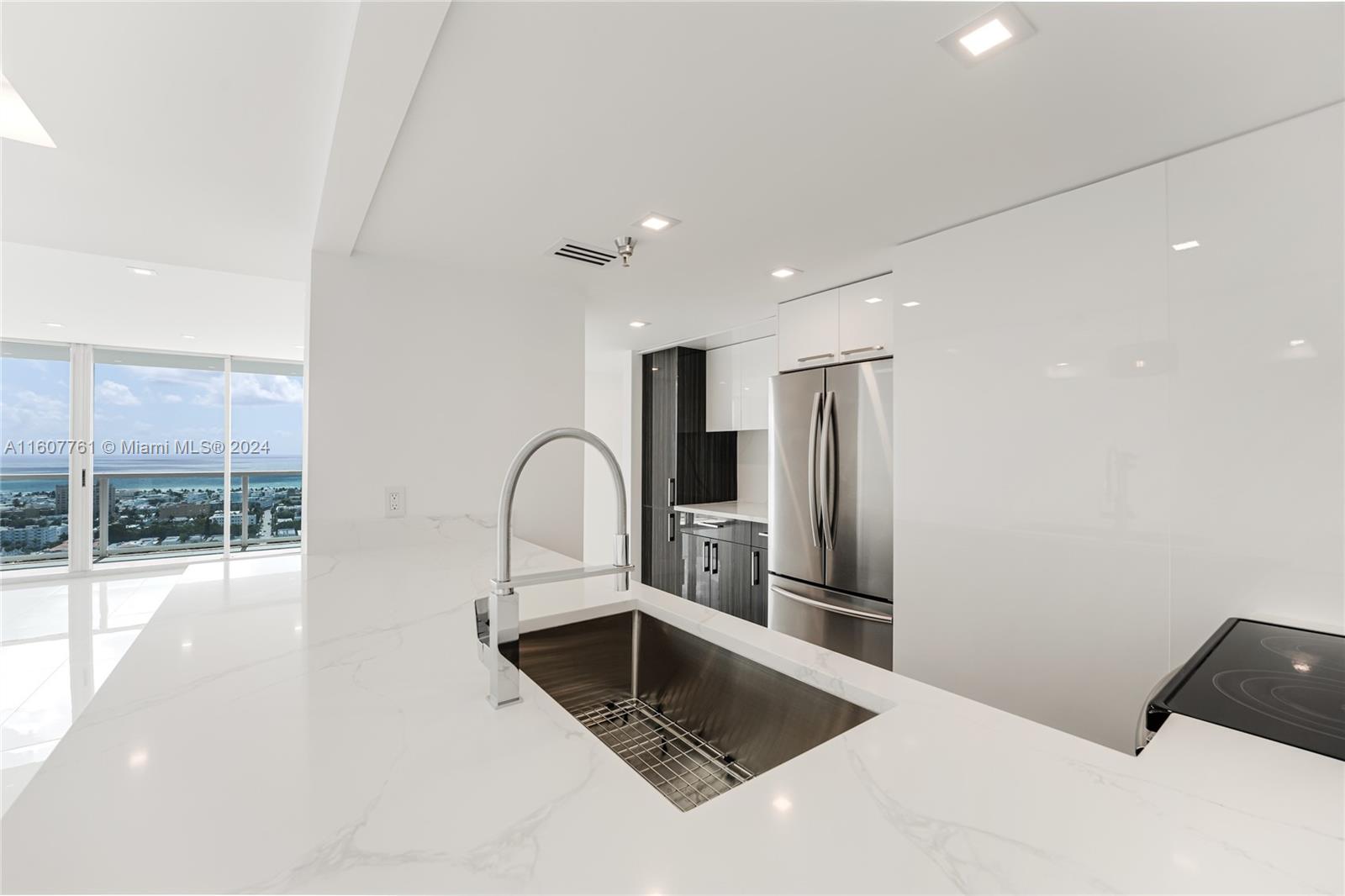 650 West Ave # 3008