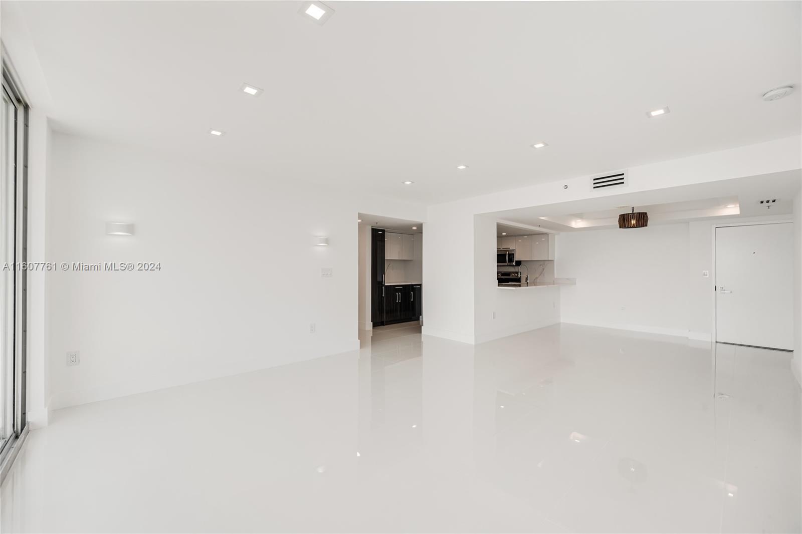 650 West Ave # 3008
