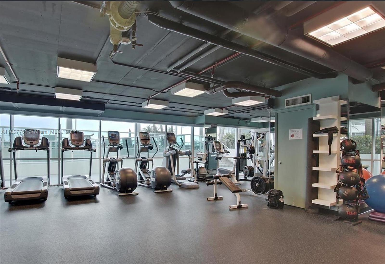 650 West Ave # 3008