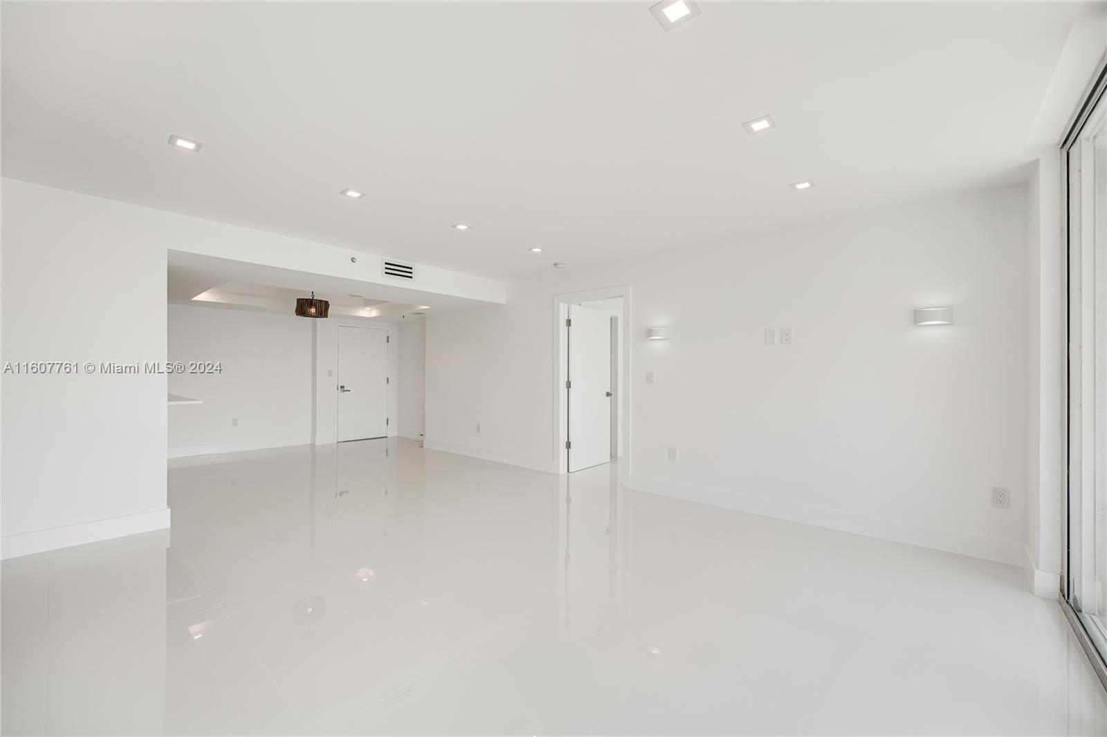 650 West Ave # 3008