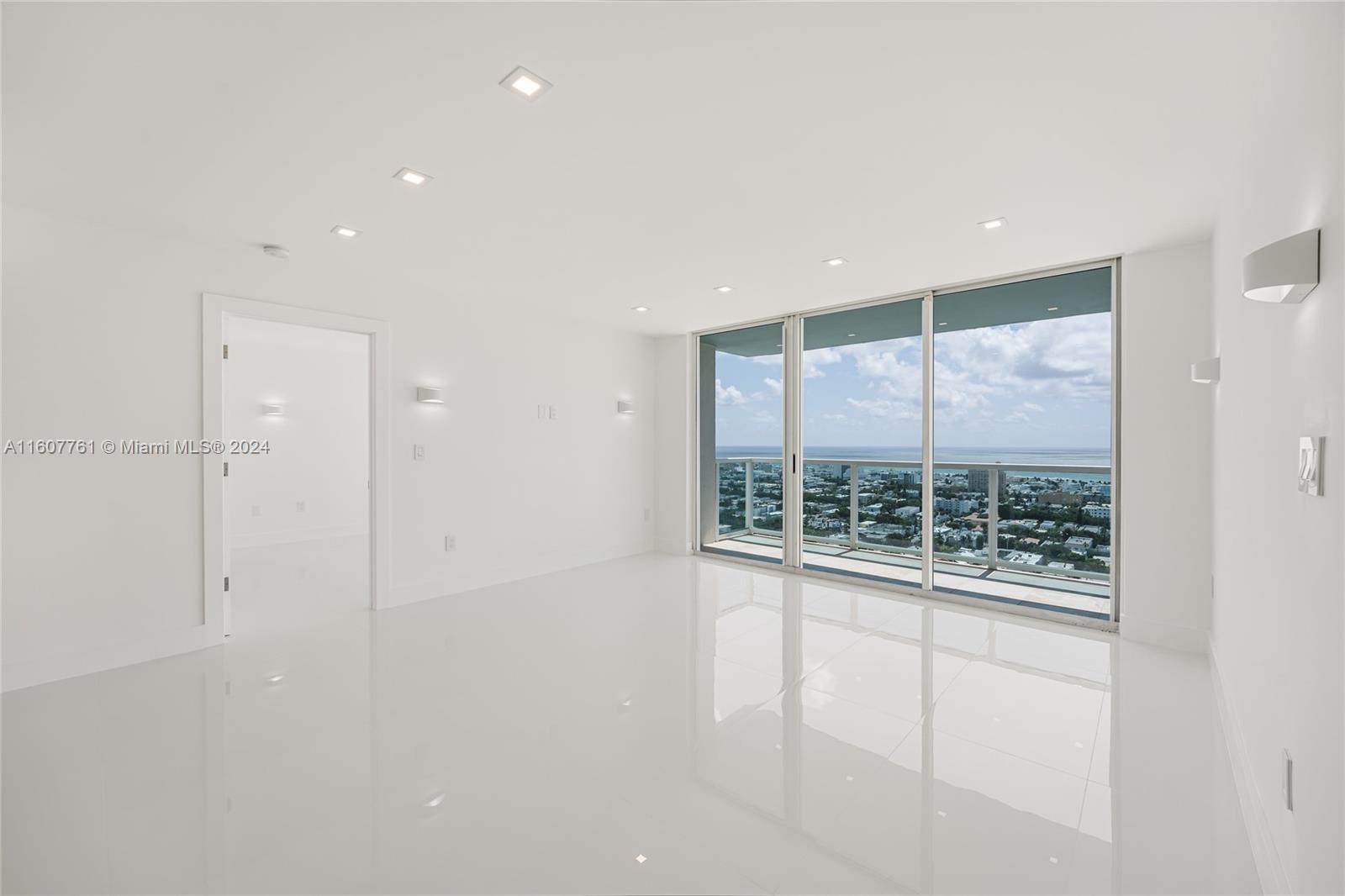 650 West Ave # 3008