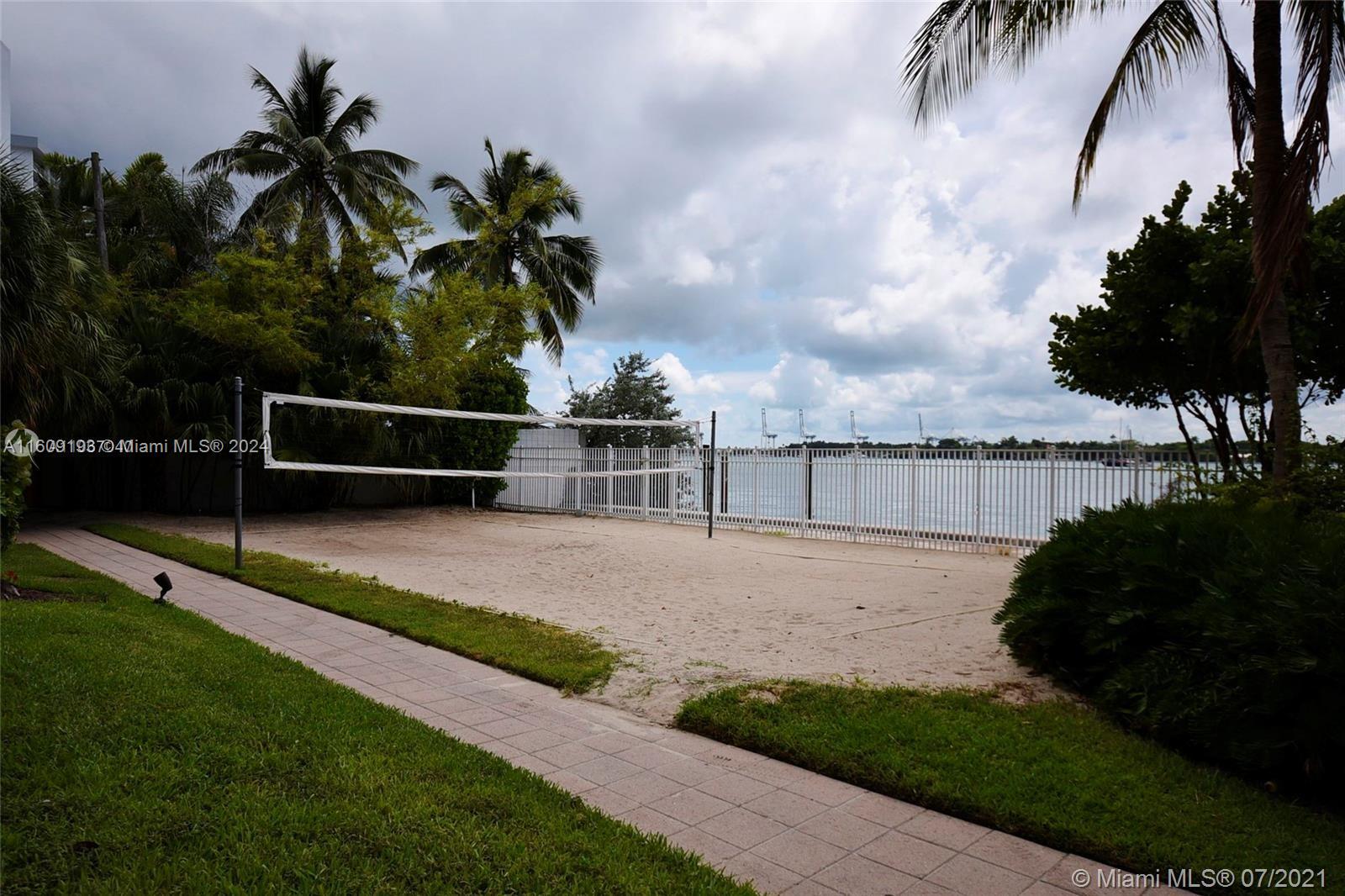 1330 West Ave # 1812