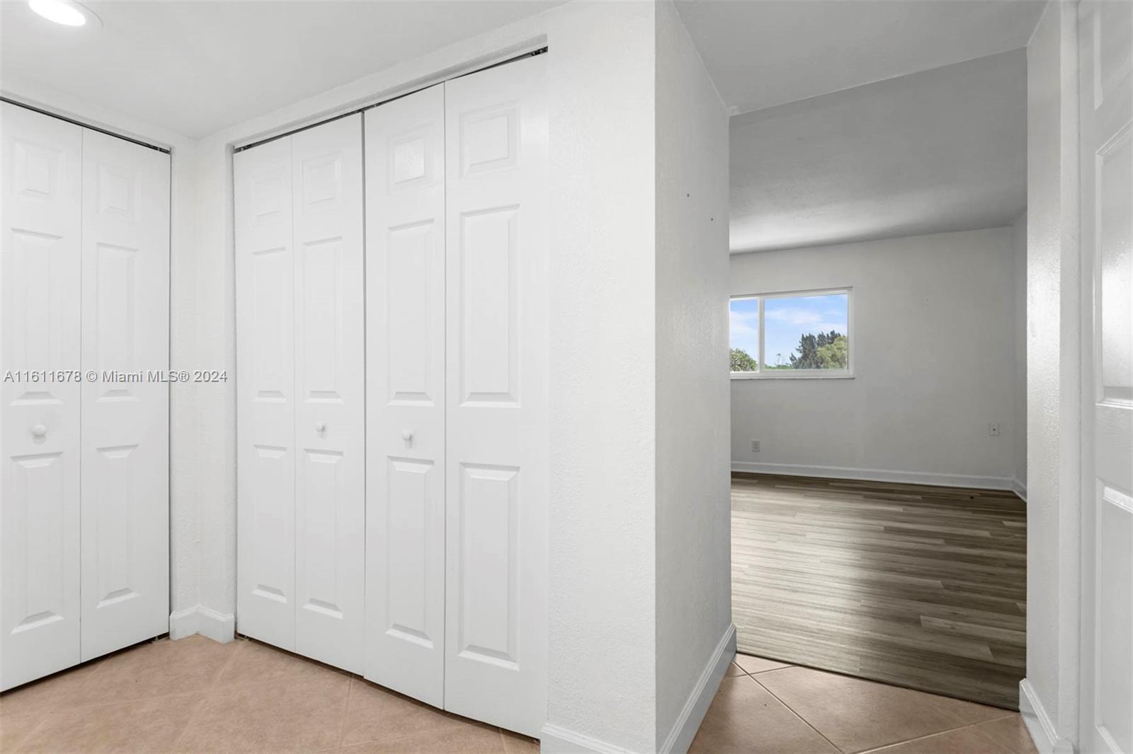 5100 SW 90th Ave # 303