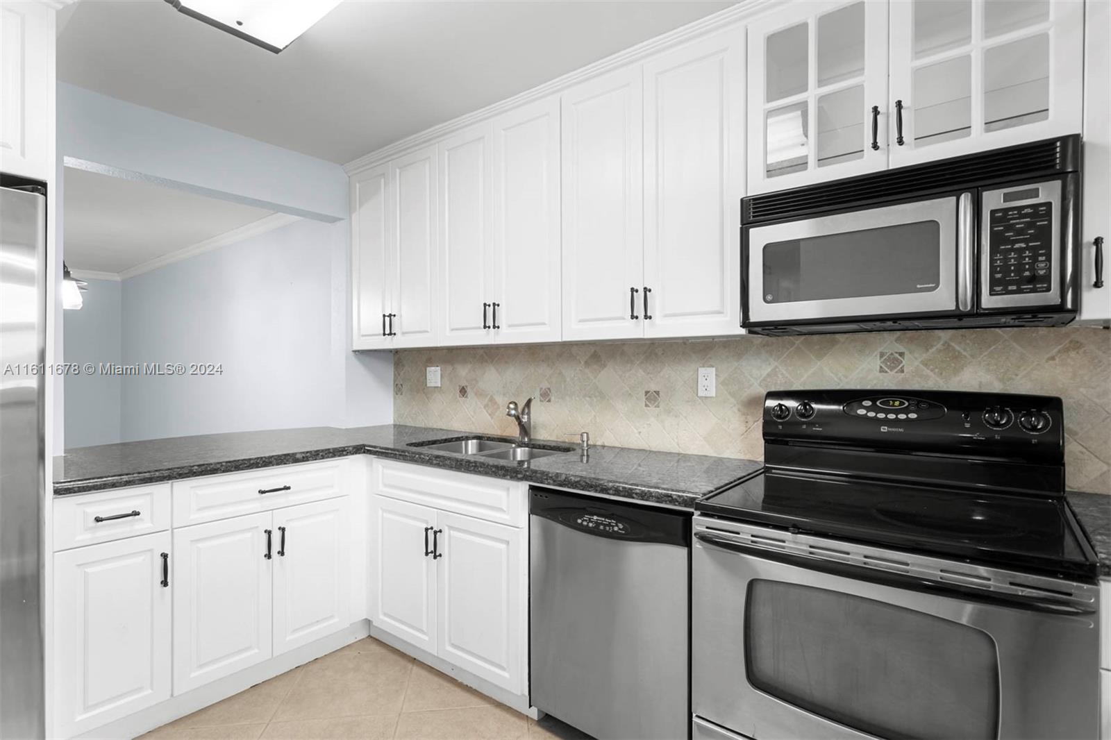 5100 SW 90th Ave # 303