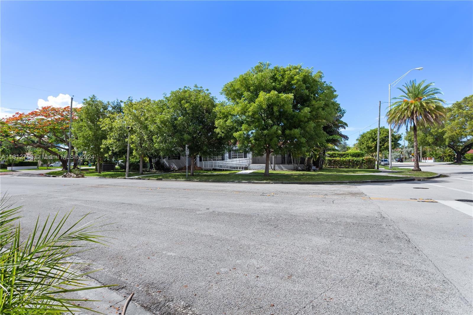 1170 SW 18th St