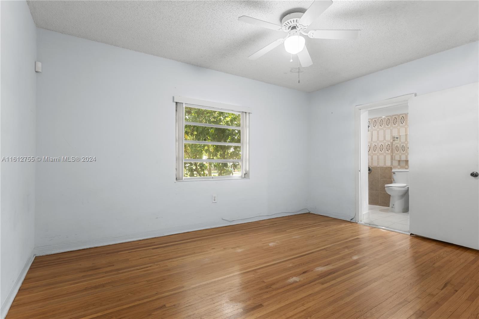 1170 SW 18th St