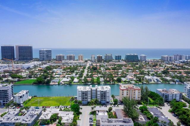 9381 E Bay Harbor Dr # 204S