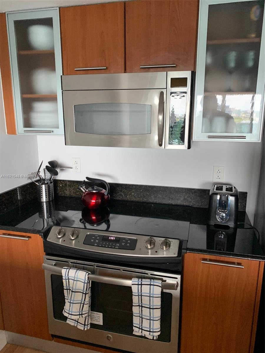 1800 N Bayshore Dr # 2310