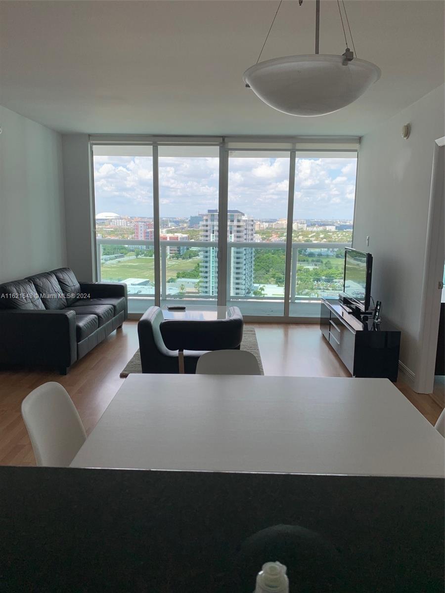 1800 N Bayshore Dr # 2310