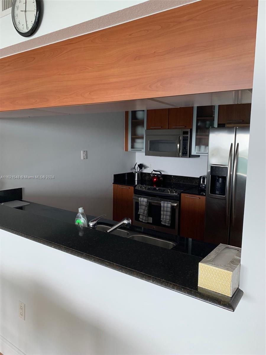 1800 N Bayshore Dr # 2310