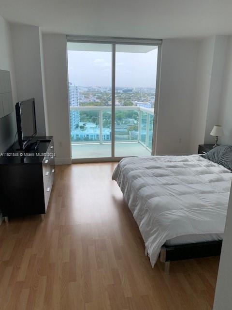 1800 N Bayshore Dr # 2310