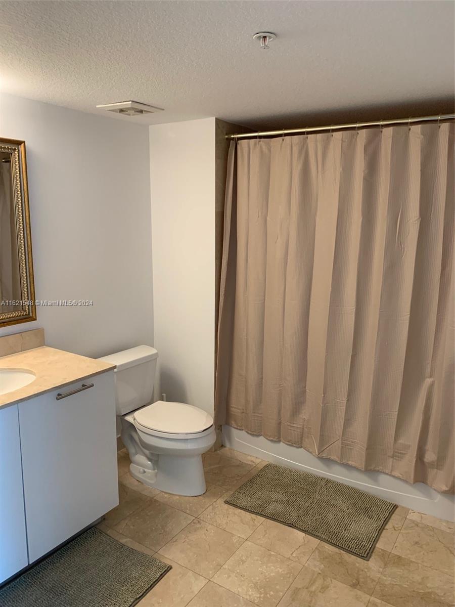 1800 N Bayshore Dr # 2310
