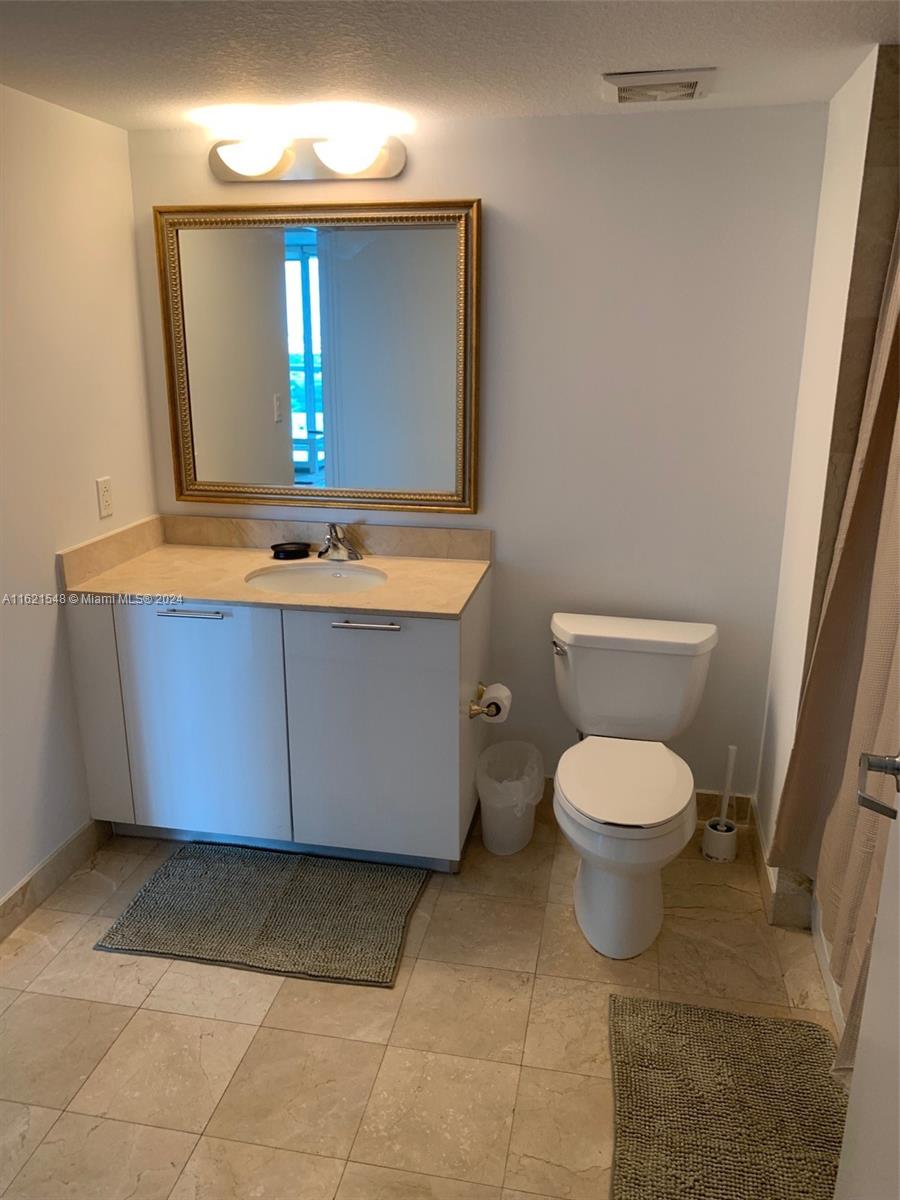 1800 N Bayshore Dr # 2310