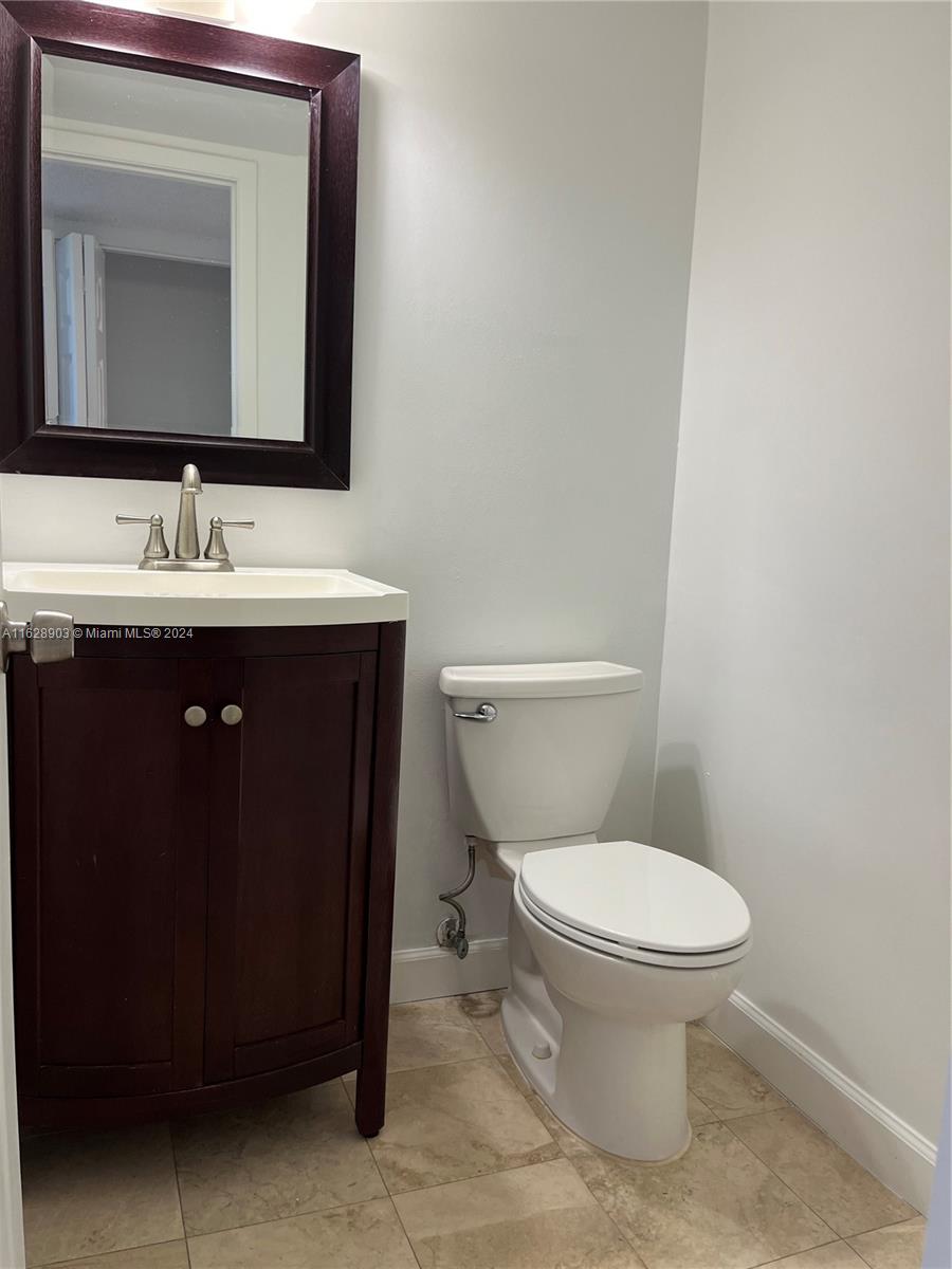 1425 Arthur St # 403A