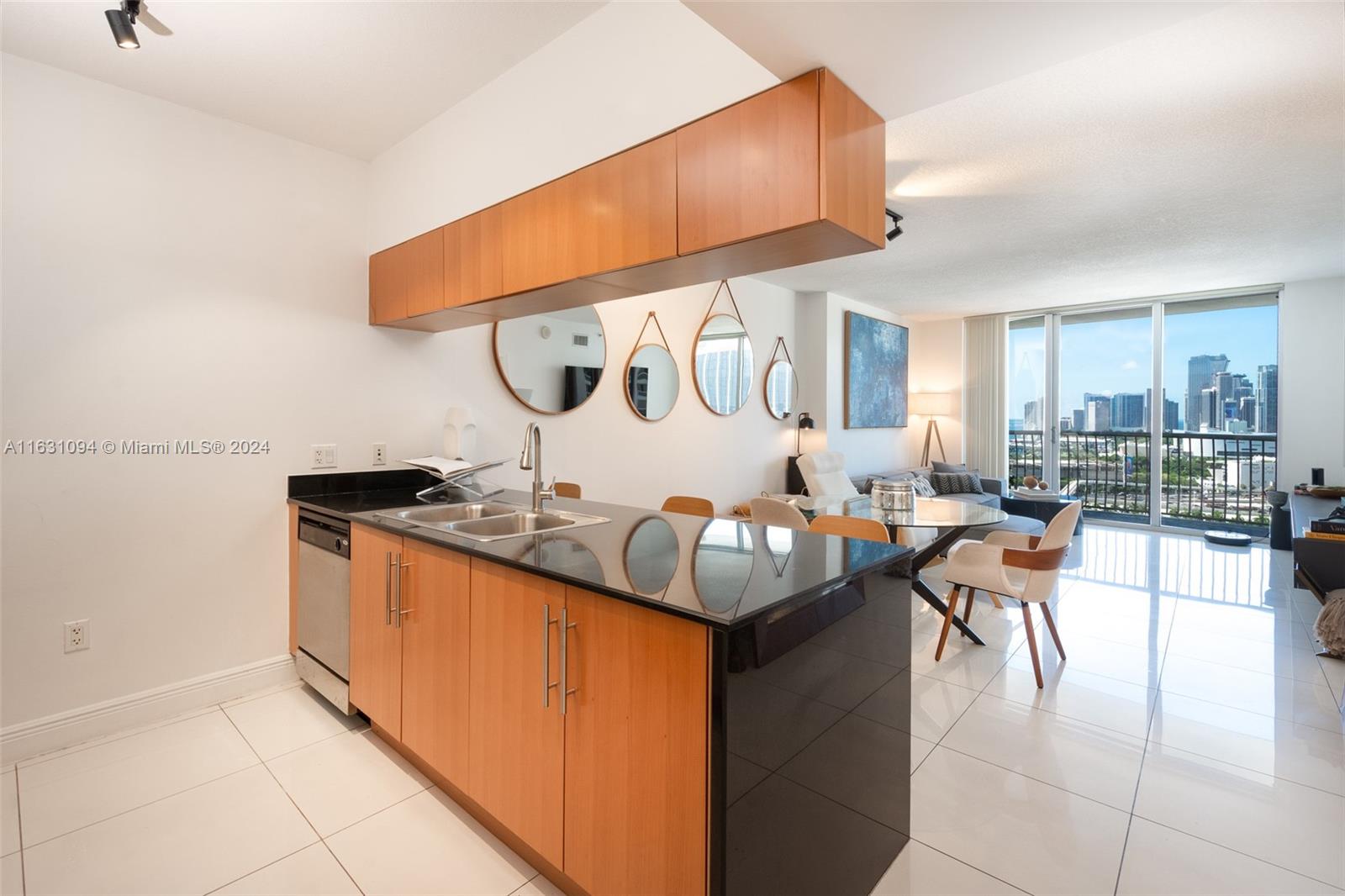 1750 N Bayshore Dr # 2510