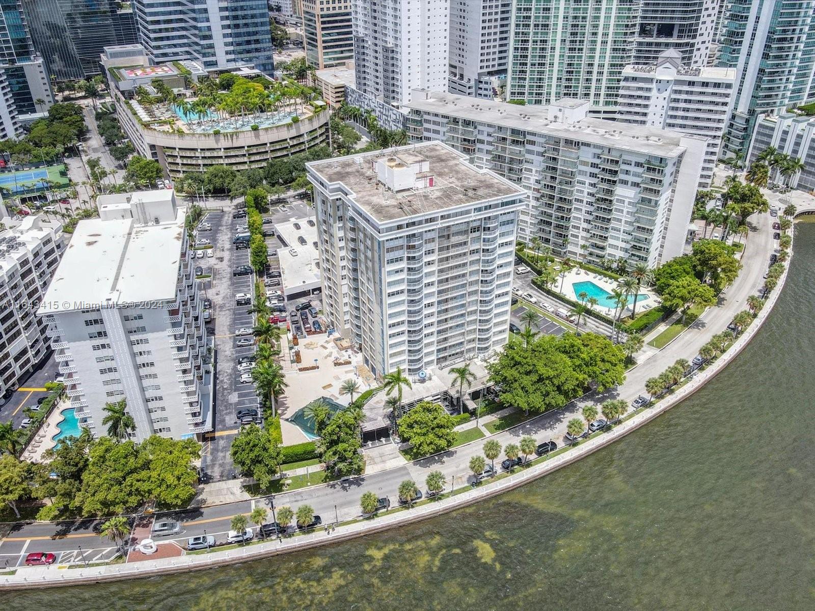 1420 Brickell Bay Dr # 302E