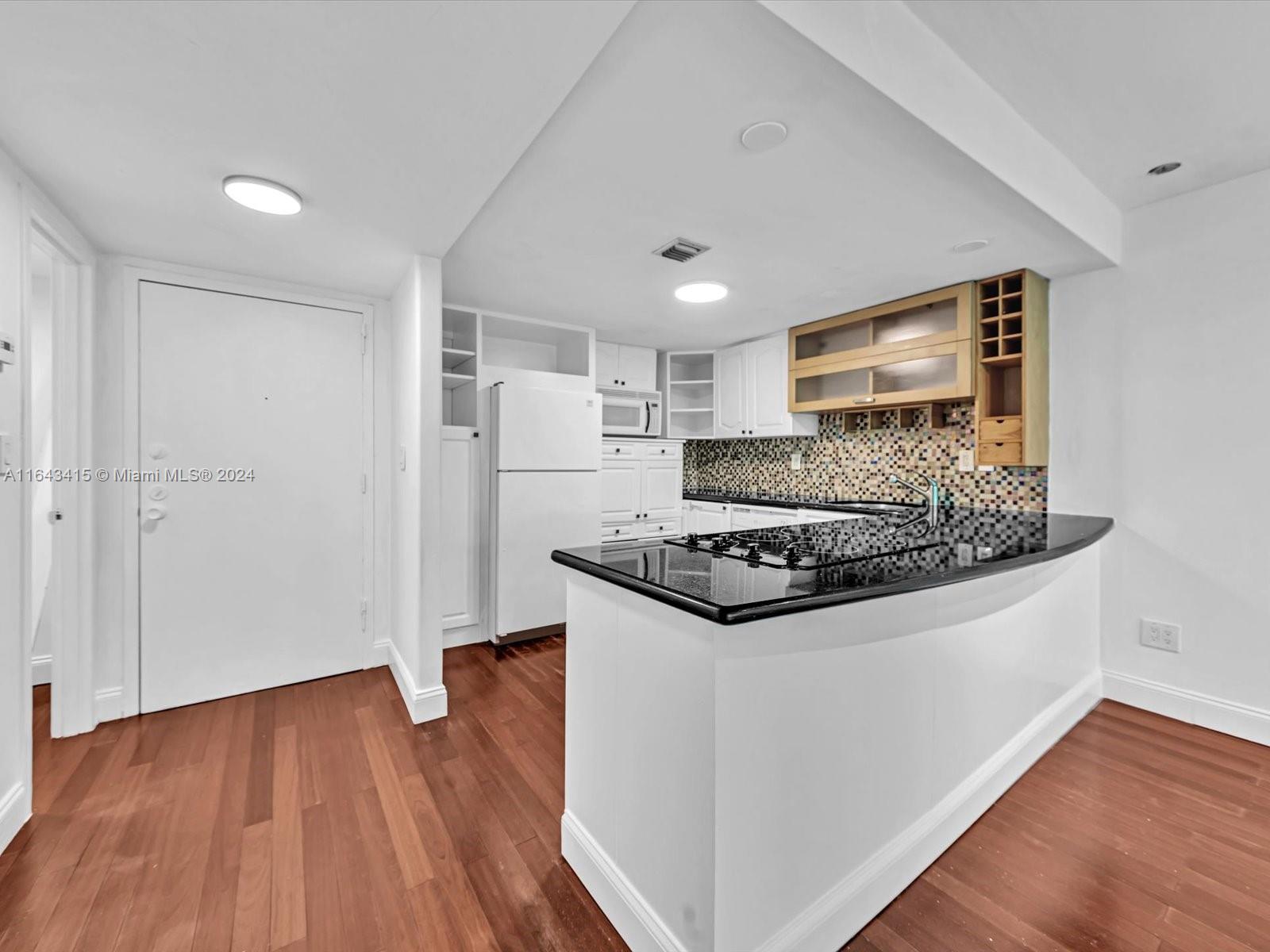1420 Brickell Bay Dr # 302E