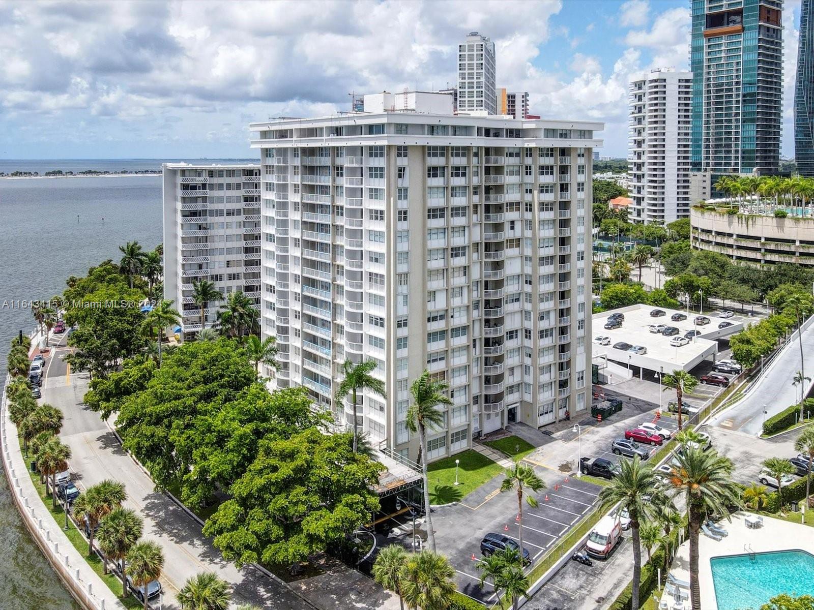 1420 Brickell Bay Dr # 302E