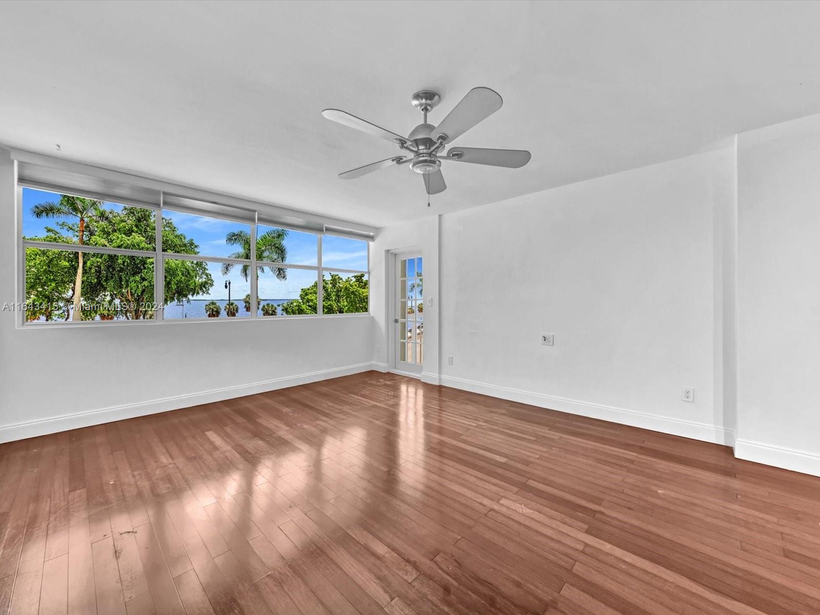 1420 Brickell Bay Dr # 302E