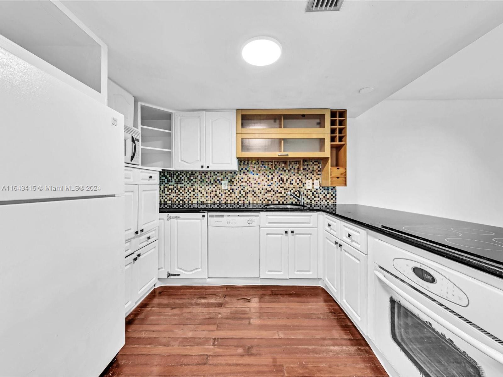 1420 Brickell Bay Dr # 302E
