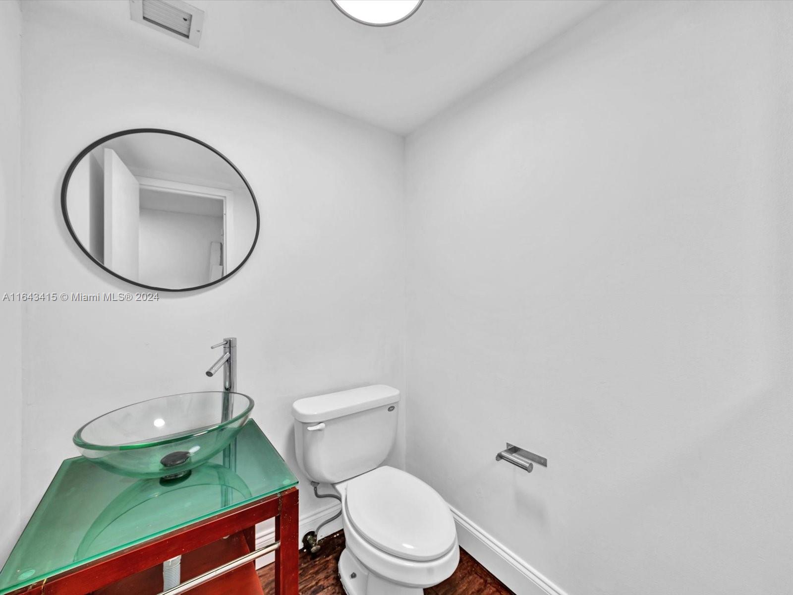 1420 Brickell Bay Dr # 302E