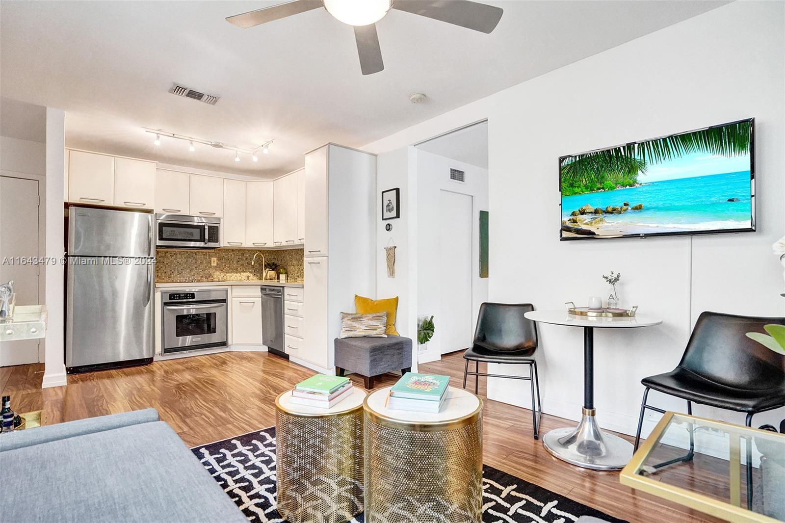 1337 Euclid Ave # 206