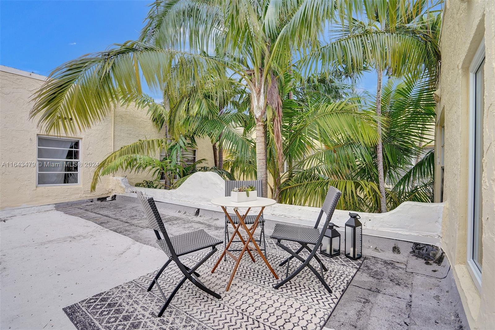 1337 Euclid Ave # 206