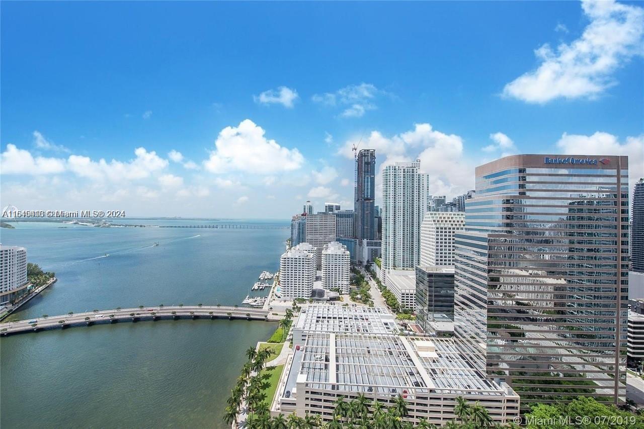 495 Brickell Ave # 3301