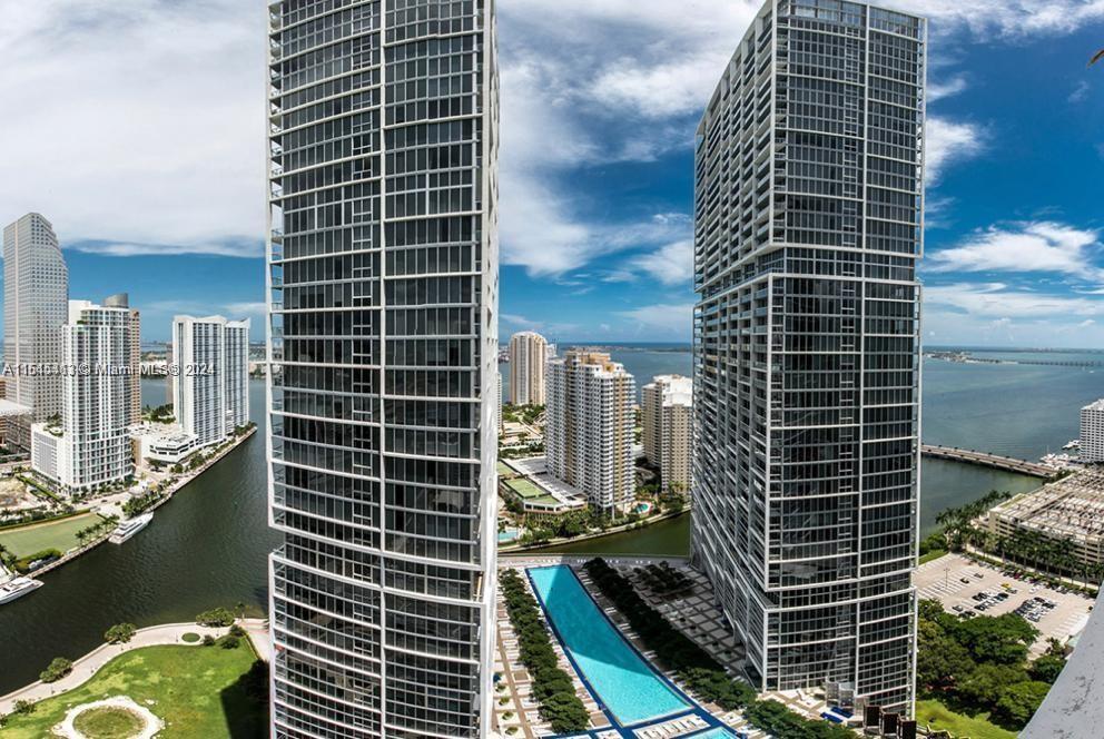 495 Brickell Ave # 3301