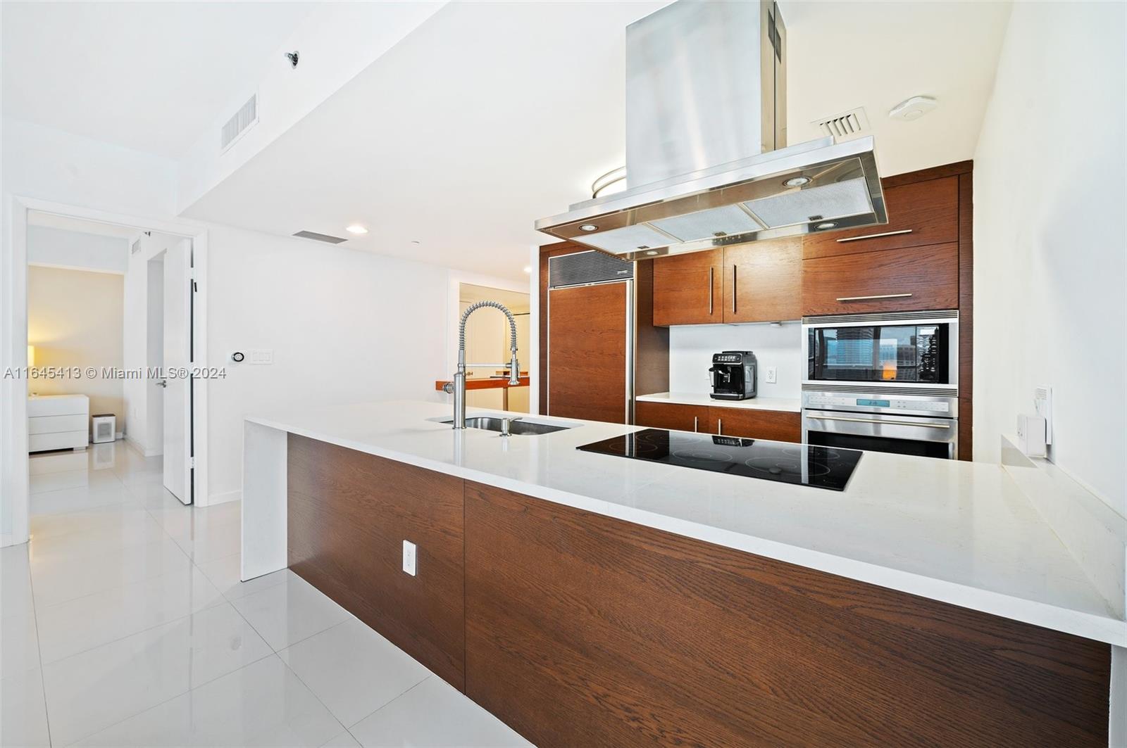 495 Brickell Ave # 3301
