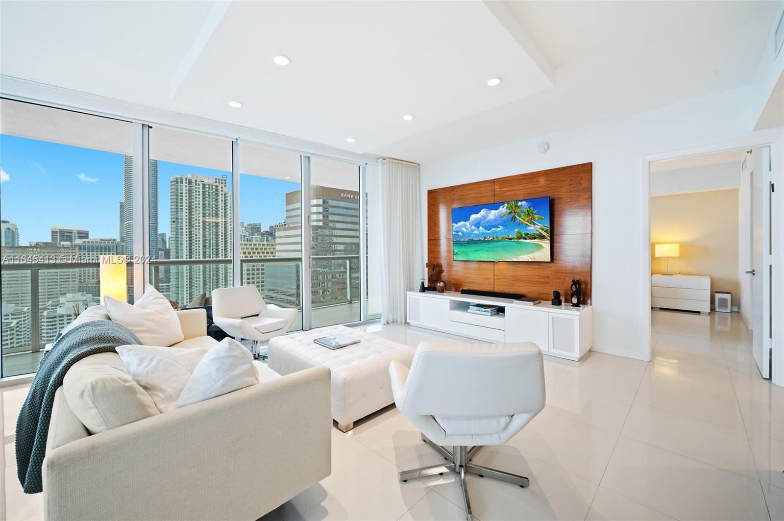 495 Brickell Ave # 3301