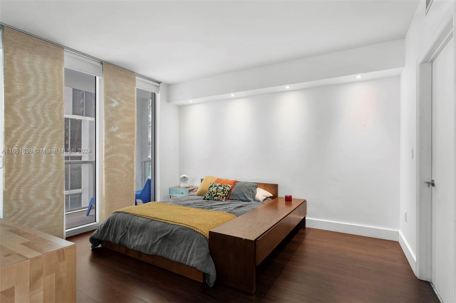 55 SE 6th St # 1500