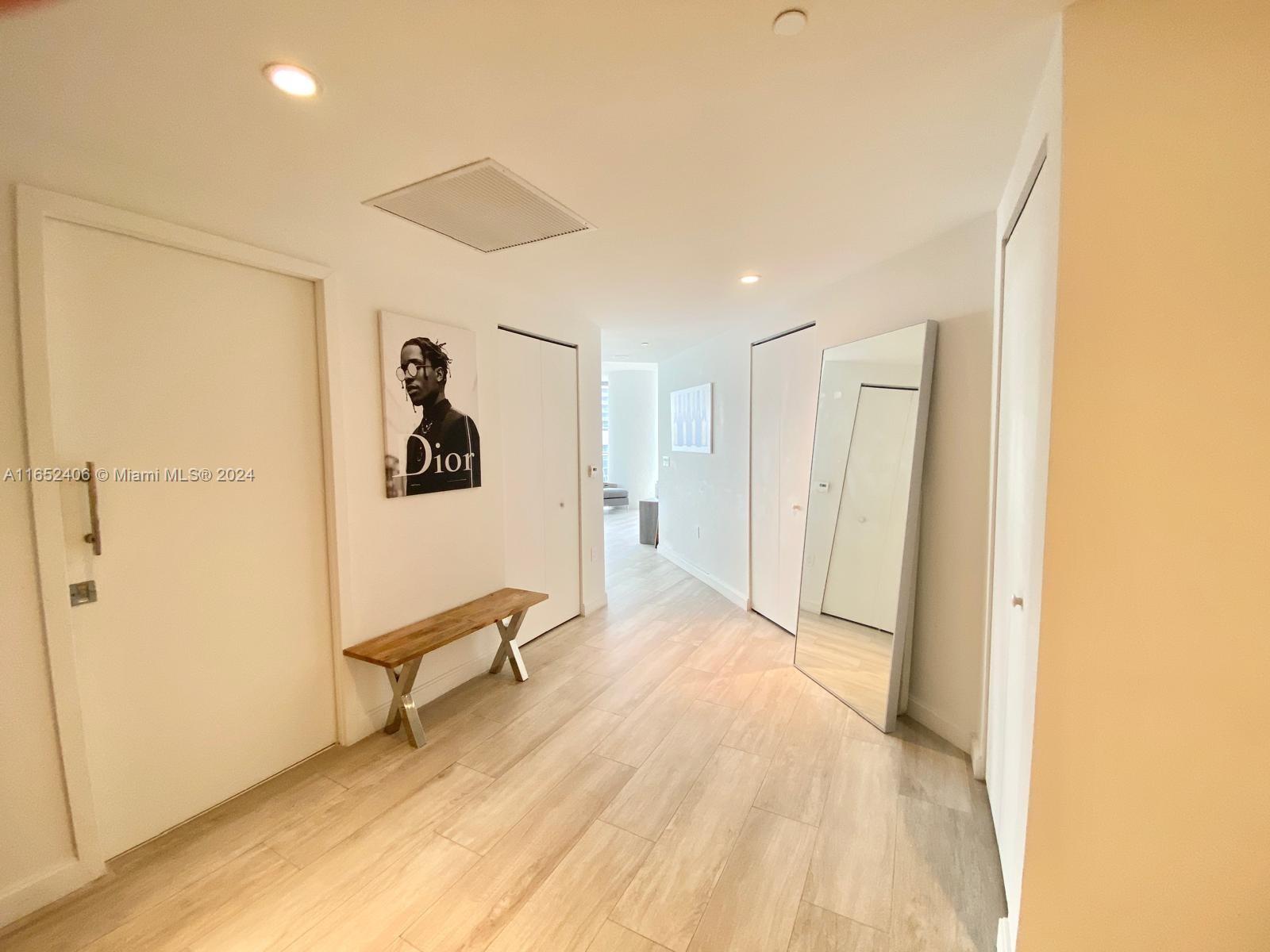 55 SW 9th St # 3803