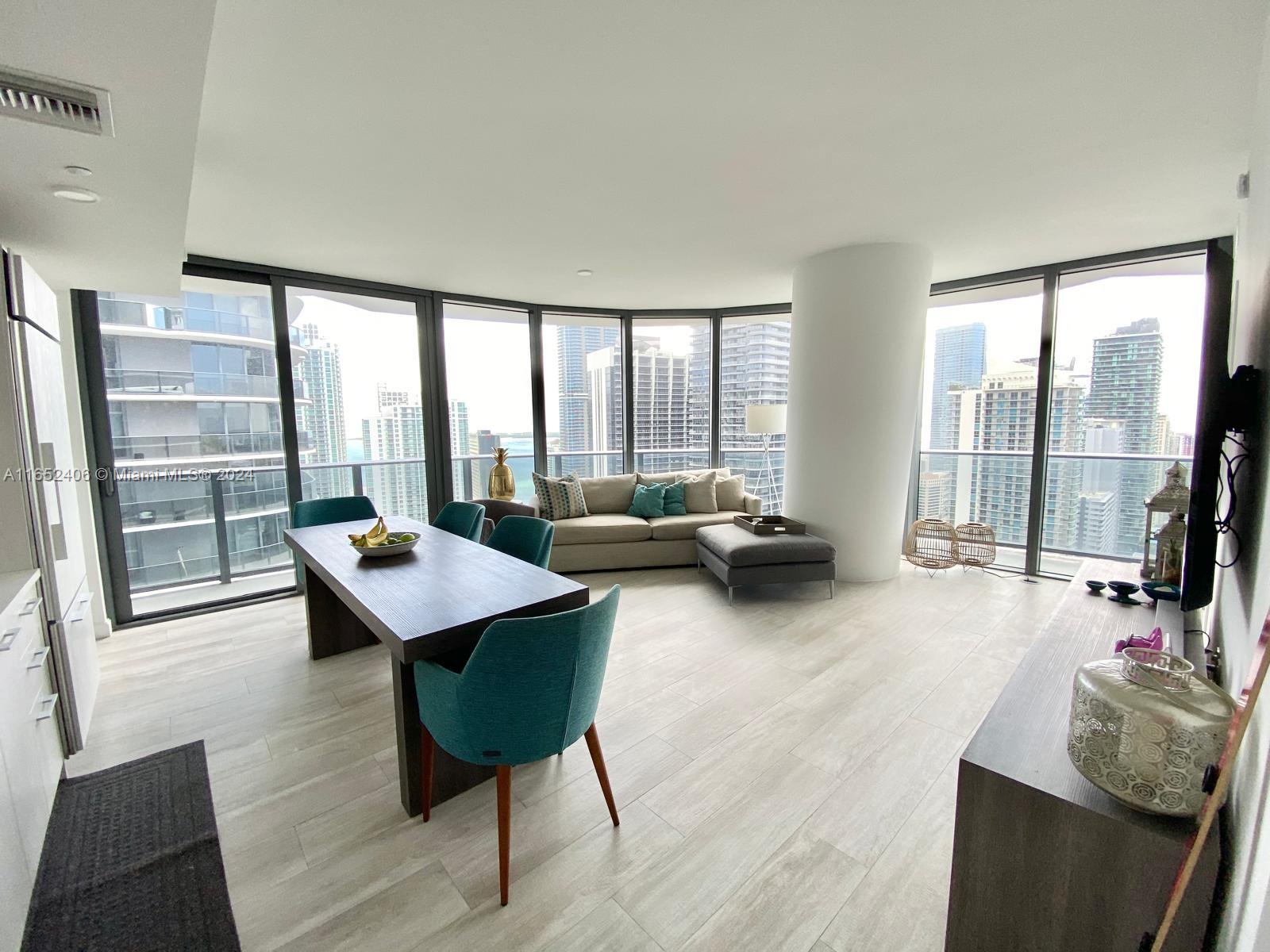55 SW 9th St # 3803