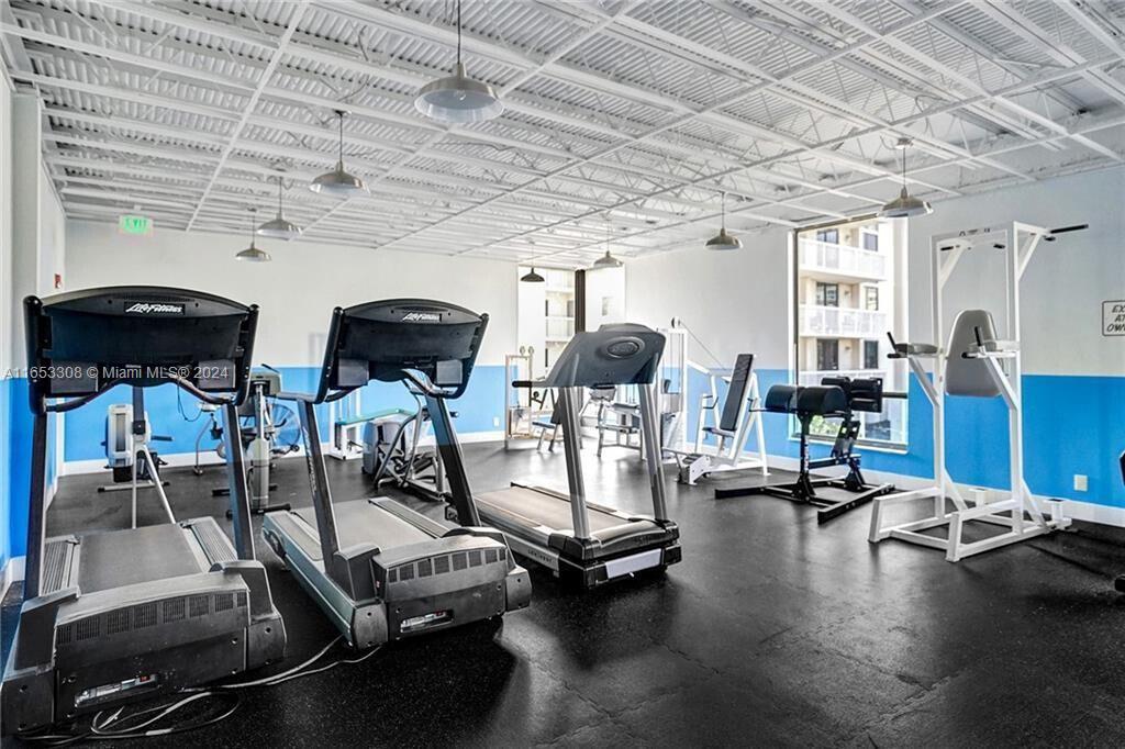 1600 S Ocean Dr Unit: PHB