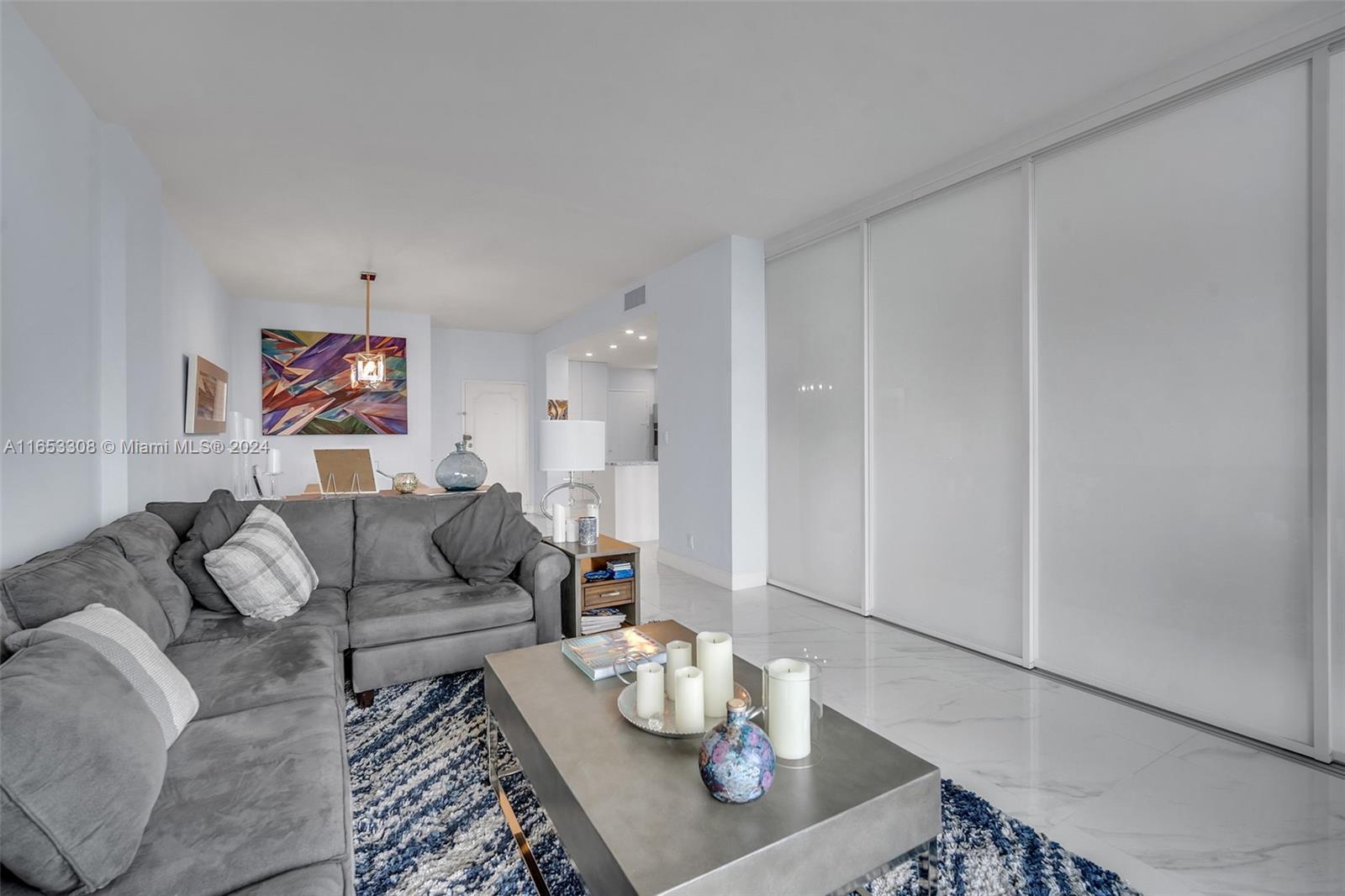 1600 S Ocean Dr Unit: PHB