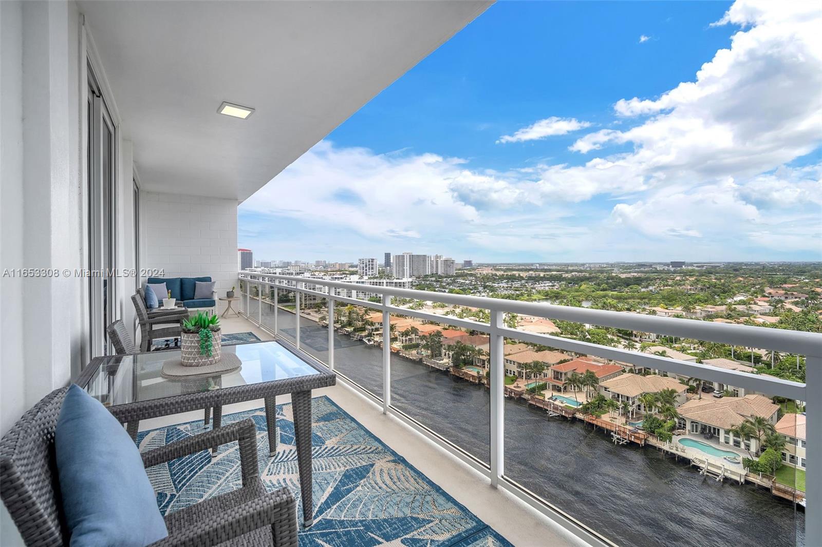 1600 S Ocean Dr Unit: PHB