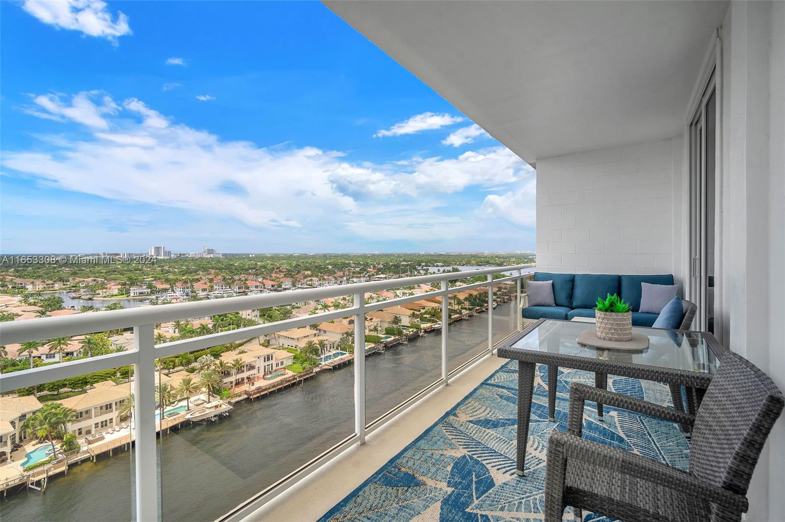 1600 S Ocean Dr Unit: PHB