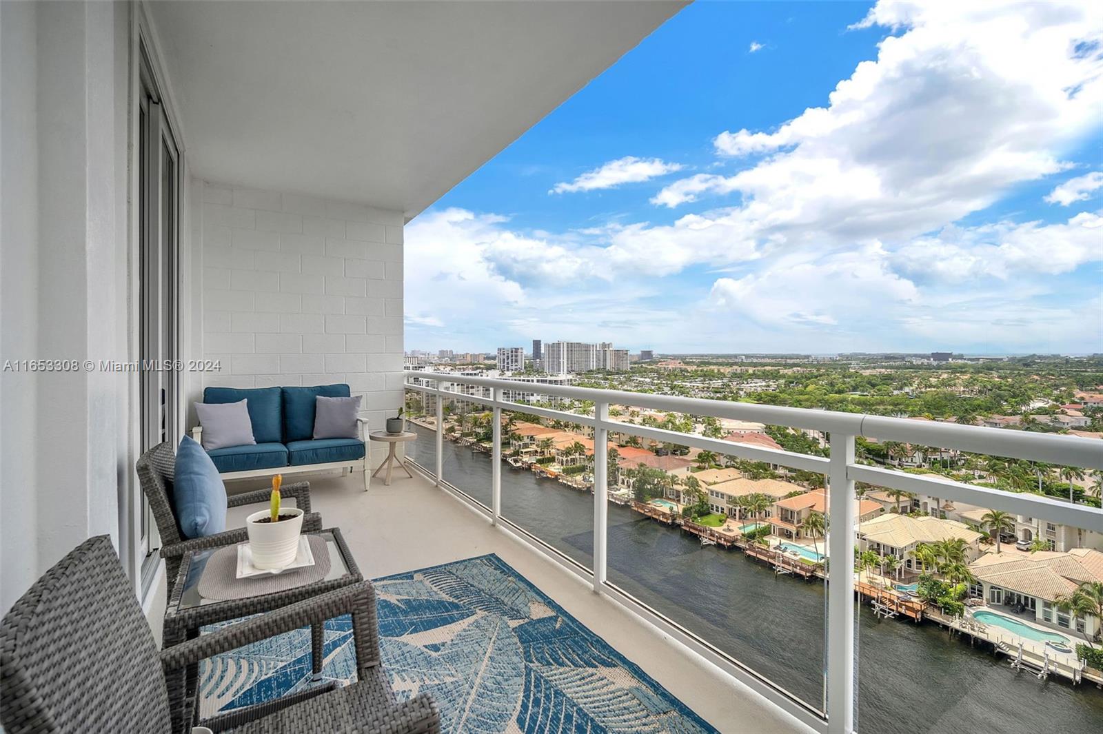 1600 S Ocean Dr Unit: PHB