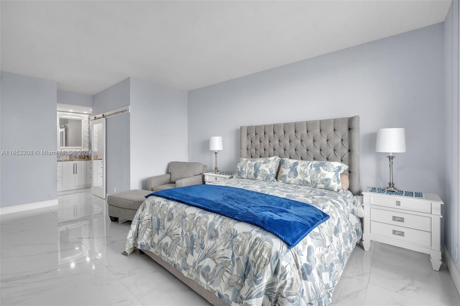 1600 S Ocean Dr Unit: PHB