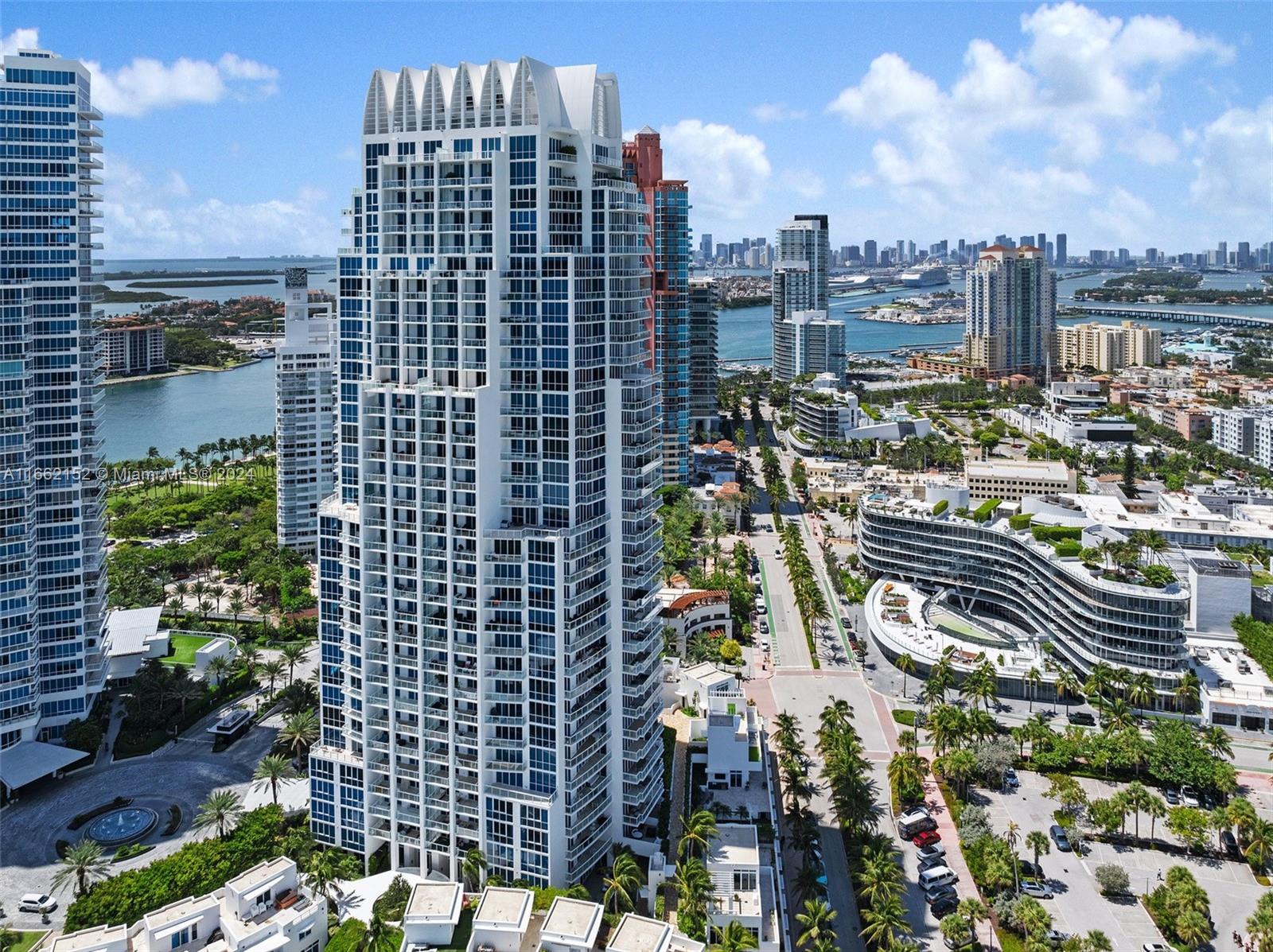 50 S Pointe Dr # 604