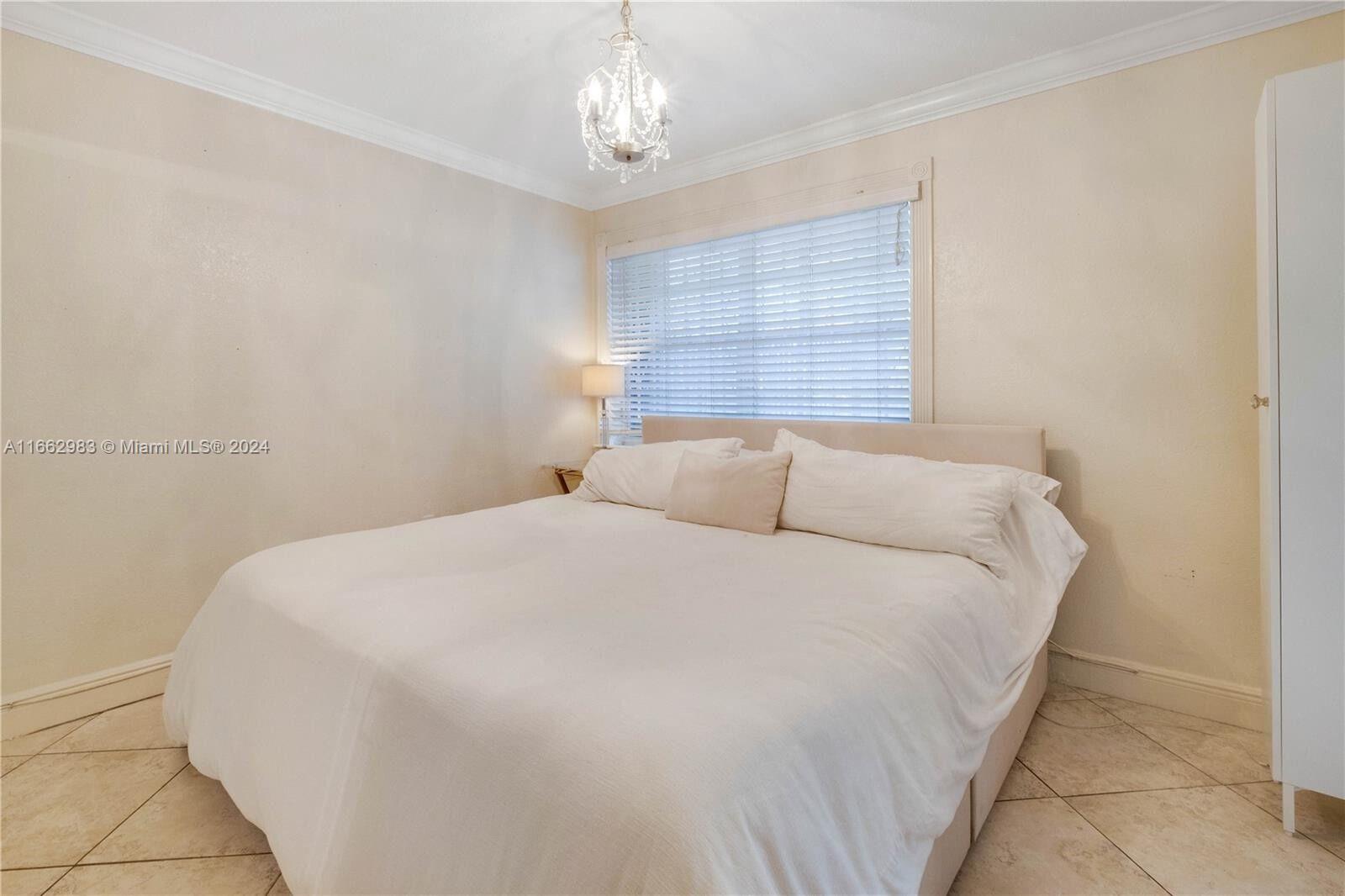 345 Michigan Ave # 34
