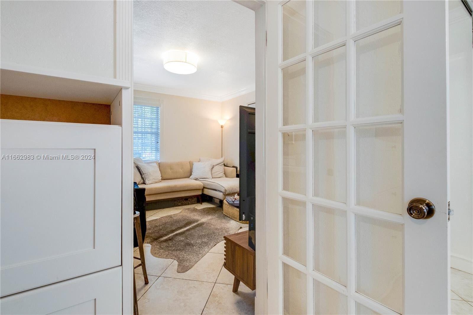 345 Michigan Ave # 34