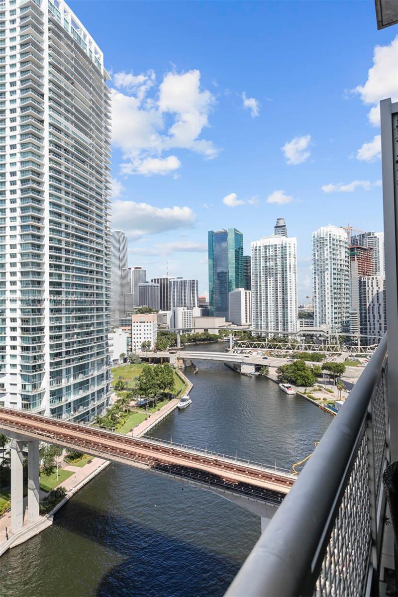690 SW 1st Ct # 1905