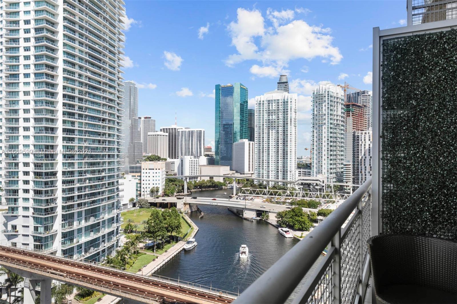 690 SW 1st Ct # 1905