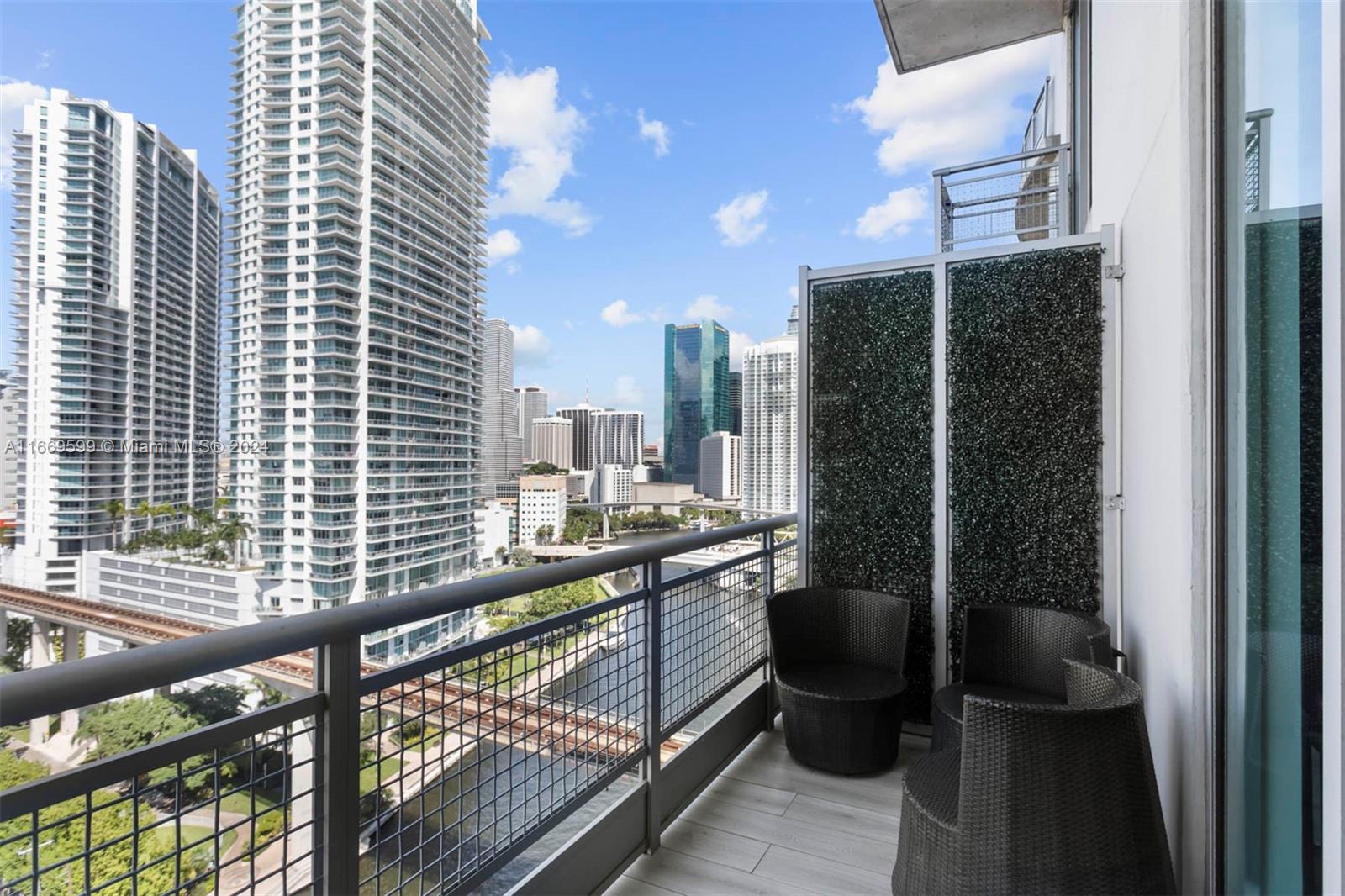 690 SW 1st Ct # 1905